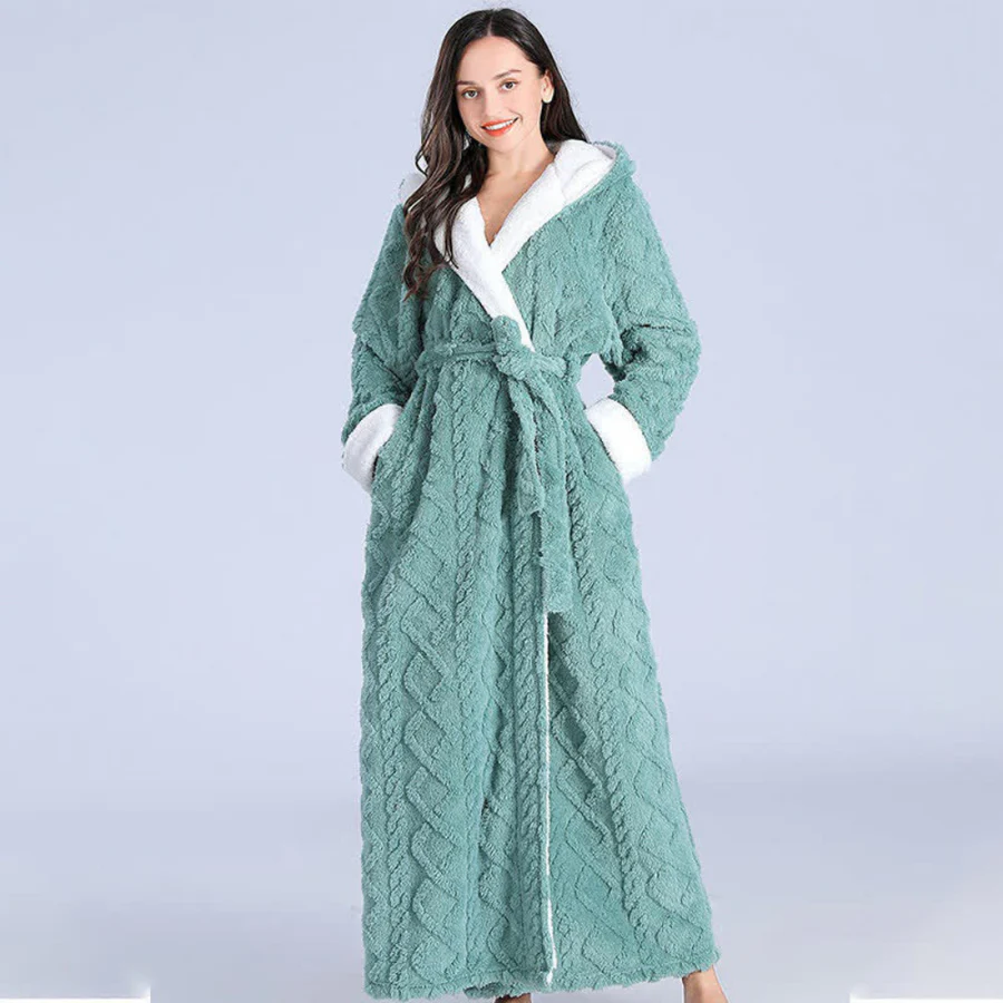 Esmyn Winter Kimono Robe