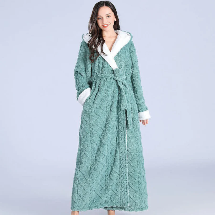 Esmyn Winter Kimono Robe