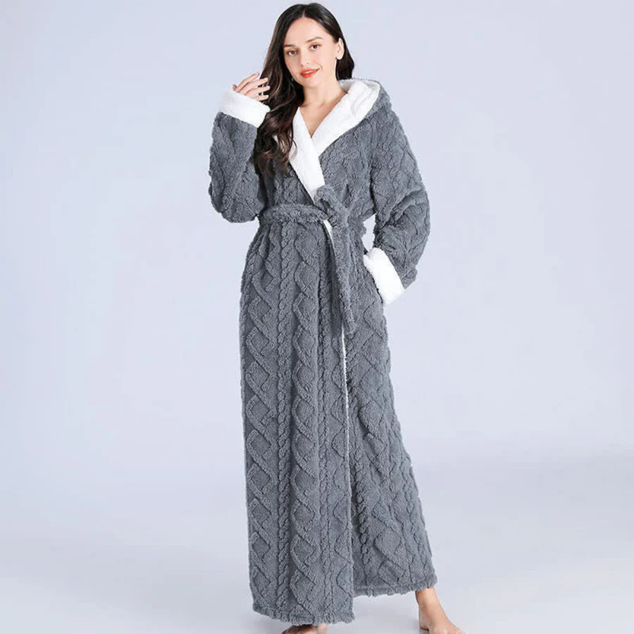Esmyn Winter Kimono Robe